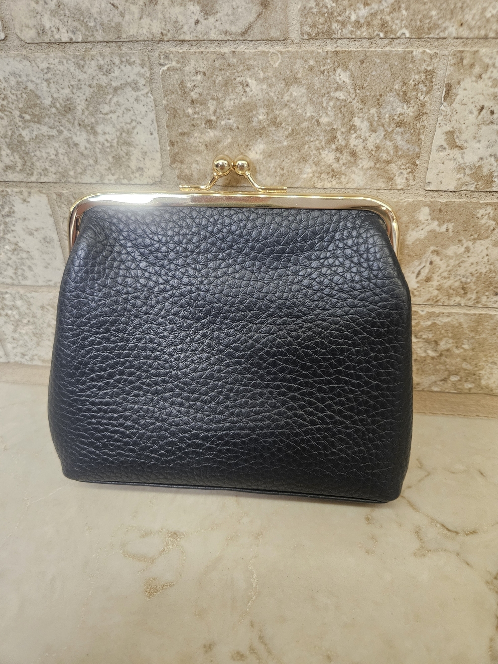 Dooney and Bourke - Large Wallet Kisslock Coin Purse - Pebbled Marine Leather - Picture 3 of 5